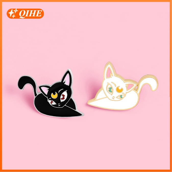 Bros Pin Enamel Desain Kartun Hewan Kucing Bulan Warna Hitam Dan Putih Untuk Hadiah