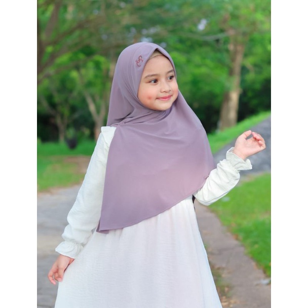 HIJAB INSTAN ANAK PREMIUM/ BERGO SHAHIN size M dan L