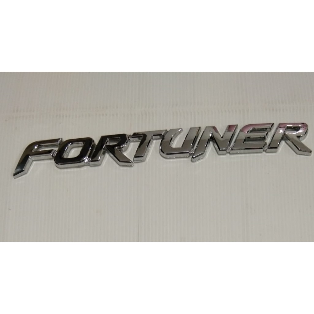 Emblem mobil fortuner / emblem logo MOBIL FORTUNER