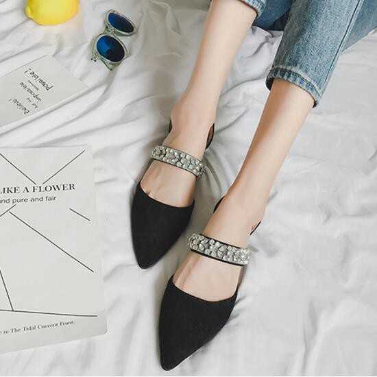 Sepatu Wanita Flat Low Heels Pointed Toe Aksen Stud Bahan Suede Gaya Korea