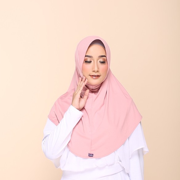 BERGO ELZATTA KERUDUNG HIJAB JILBAB KRUDUNG BERGO INSTAN  LANGSUNG POLOS PUTIH HITAMELZATA ZARIA CASUAL ELZATTA-Pink - 142