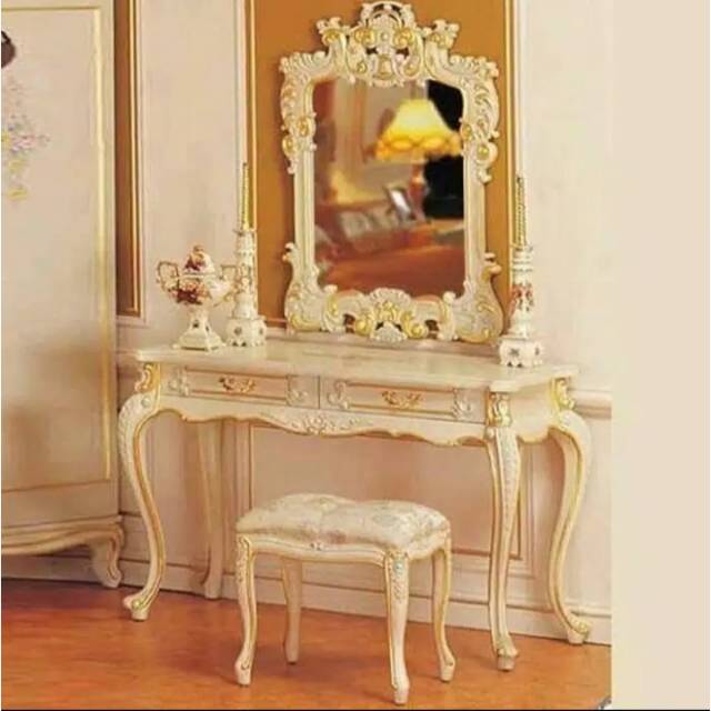 Meja rias ukiran mewah jati Jepara