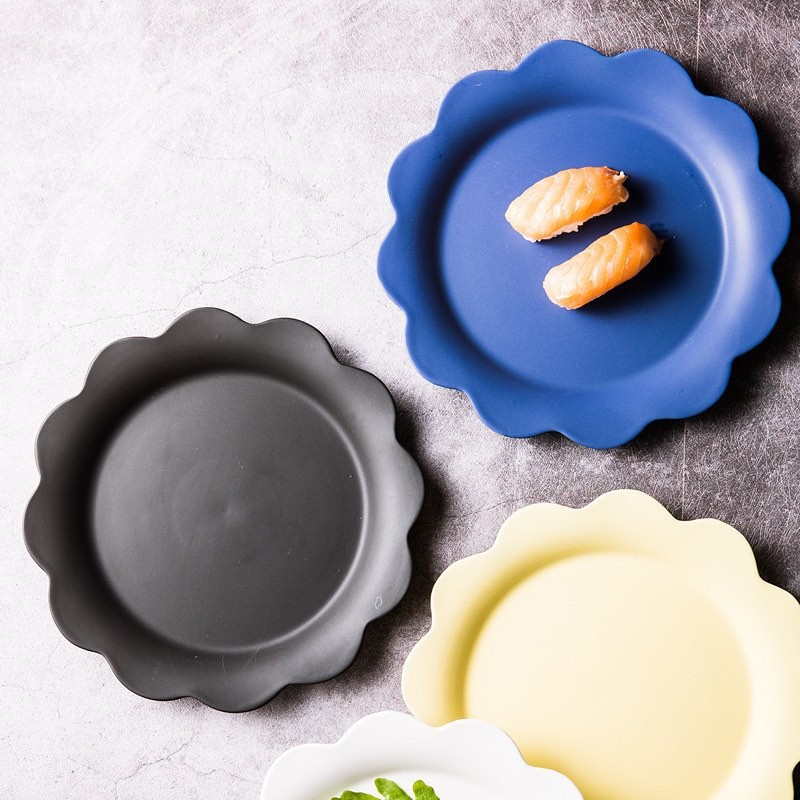 PIRING SAJI BULAT KERAMIK IMPOR BENTUK BUNGA/PIRING MAKAN UNIK/PIRING CANTIK