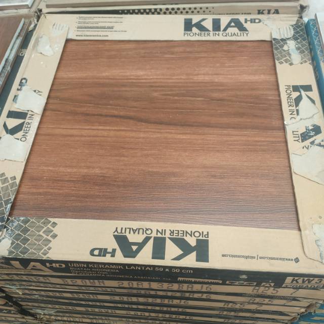 Keramik Lantai Gratis Ongkir Coklat Motif Serat Kayu 50x50 Kw 3 Kia Shopee Indonesia