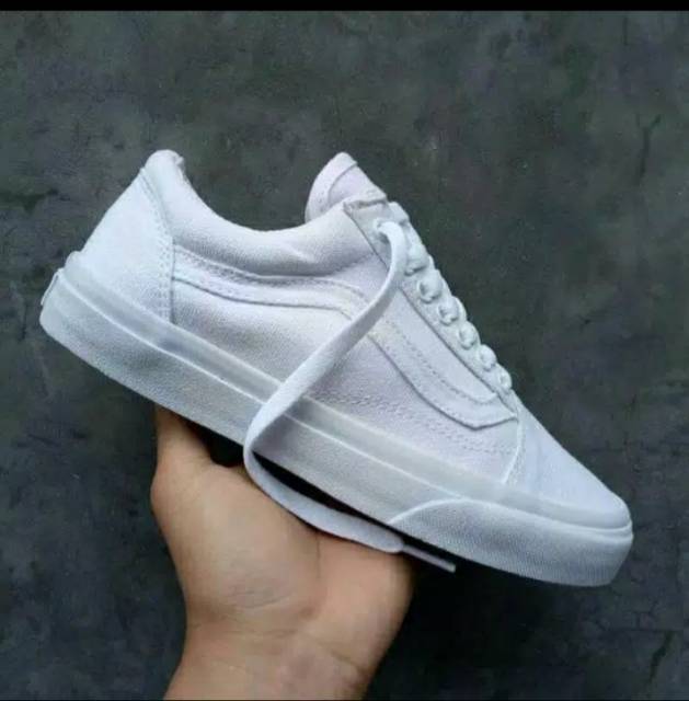 SEPATU43 VANS OLDSKOOL FULL WHITE HITAM POLOS WHITE PUTIH AUTHENTIC ERA SK8a