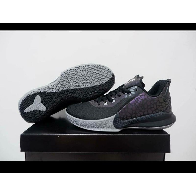 mamba fury size 11