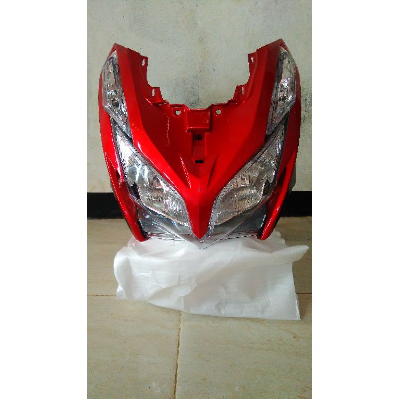 dasi tameng depan dan reflektor lampu depan VARIO 125 PGM FI VARIO 125 LAMA