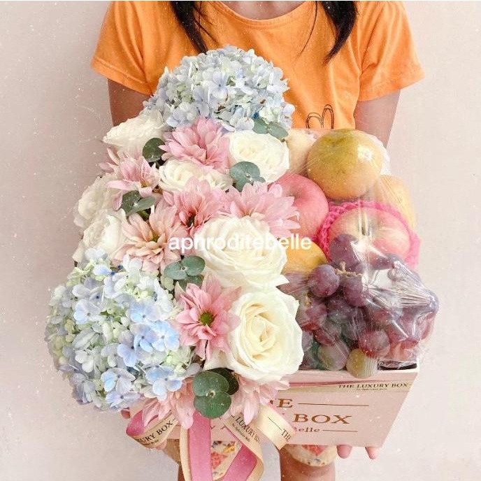 

Parcel Buah Untuk Orang Sakit / Hadiah Fruit & Flower Box / Premium Raysandi67