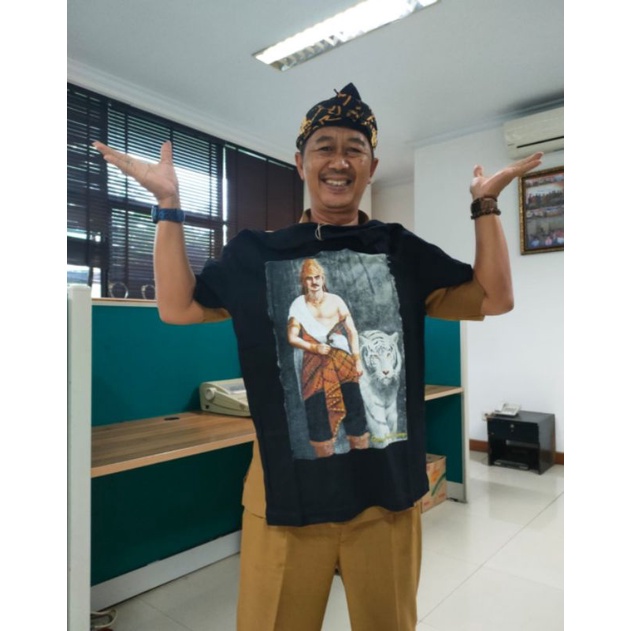 kaos gambar prabu siliwangi nyai roro kidul