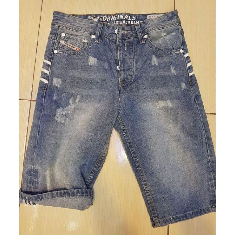 CELANA JEANS PENDEK ADIDAS