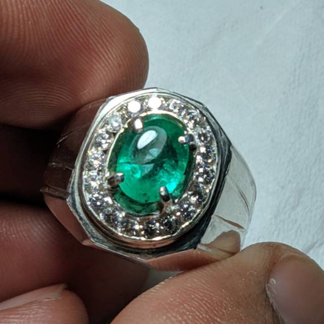 NATURAL EMERALD WARNA GREEN MUZO MANTAB