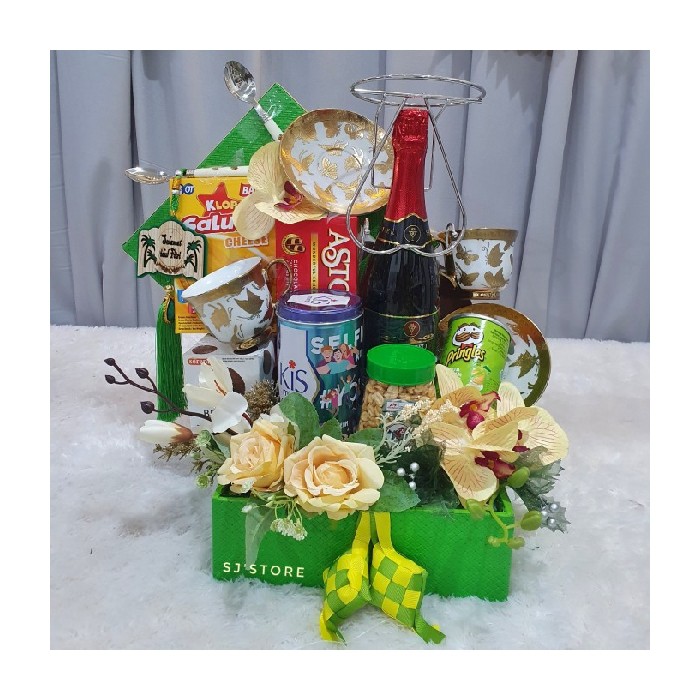 

Dijual Paket lebaran 2021 hampers idul box Murah fitri makanan parcel