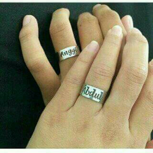 Cincin ukir nama couple