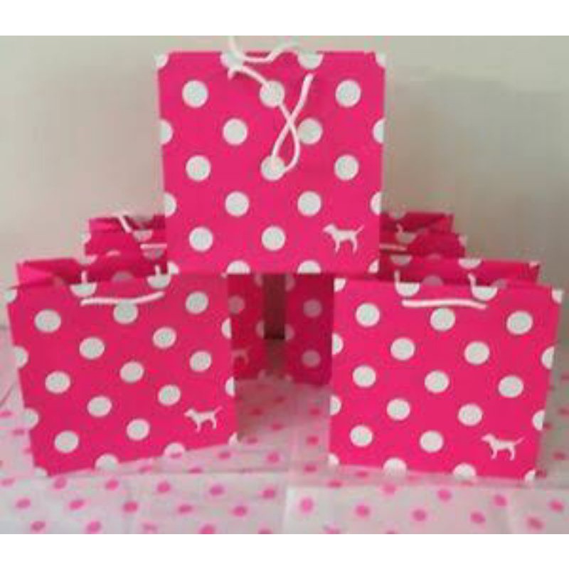 BOX / PAPERBAG VICTORIA'S SECRET
