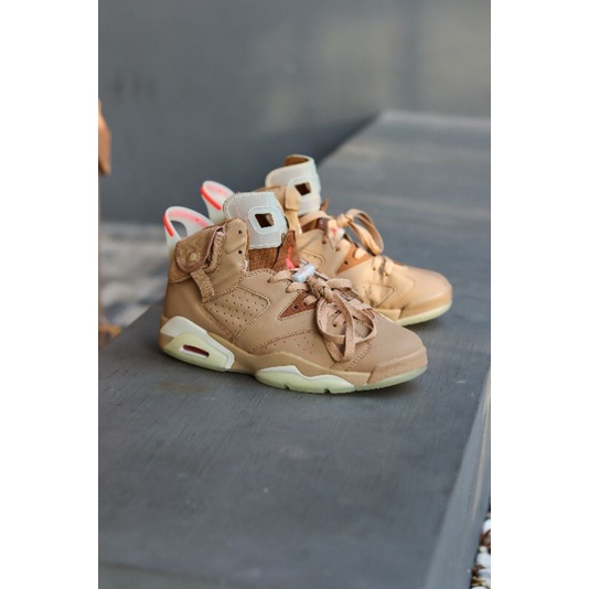 Jordan 6 Travis Scott