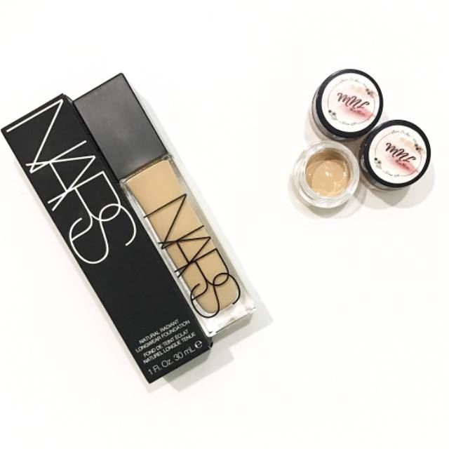 NARS ~ Natural Radiant Longwear Foundation Share in jar