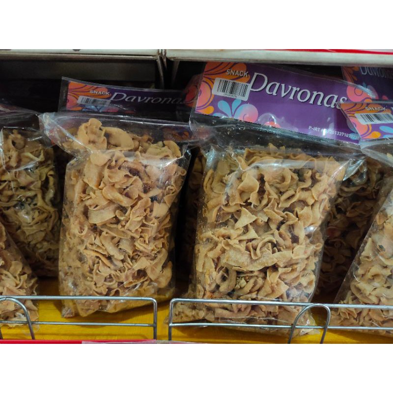 

Usus ayam davronas 235 gram / keripik usus / oleh oleh khas magelang jogja temanggung wonosobo
