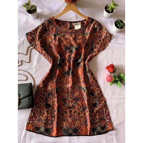 Dress Satin preloved