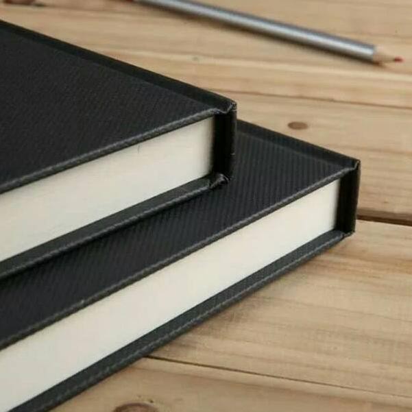 

Potentate Hard Cover Sketch Book A4 100 GSM 110 Sheets (KODE 575)