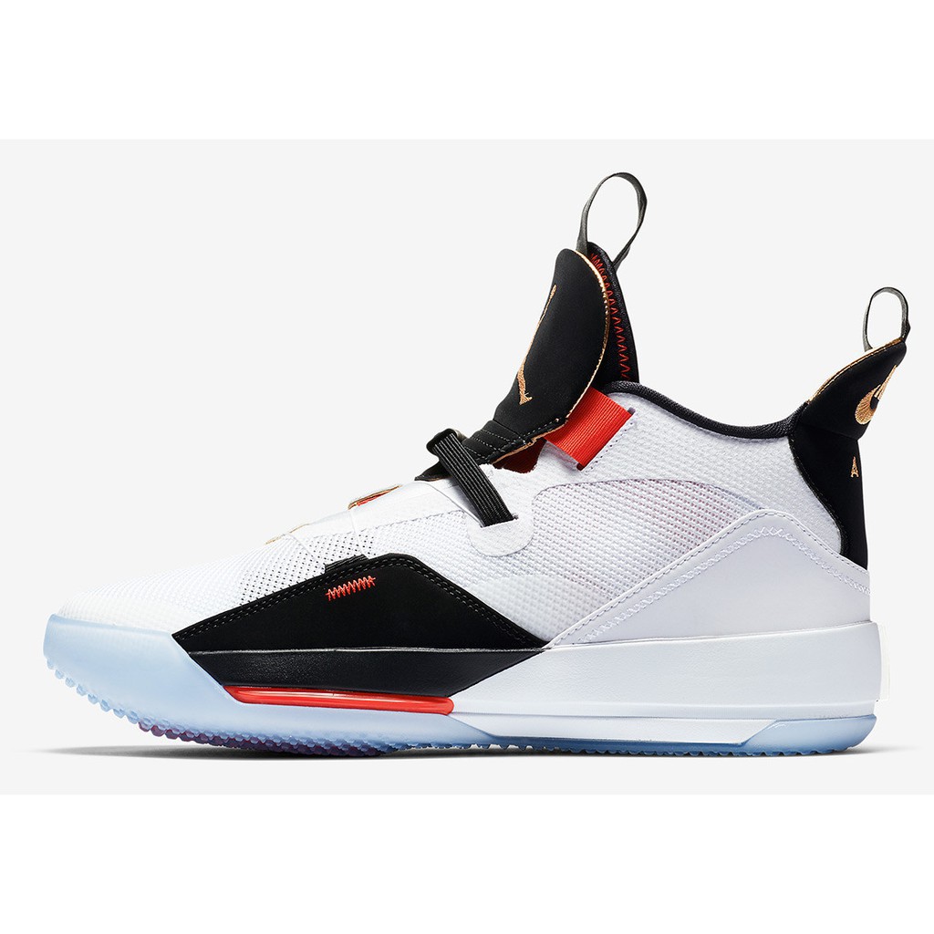 Sepatu Basket Desain Nike Air Jordan 33 