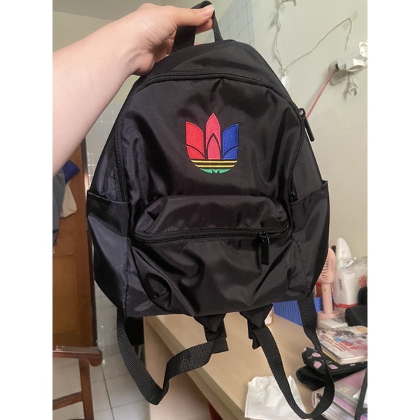 Adidas classic small backpack SECOND PRELOVED