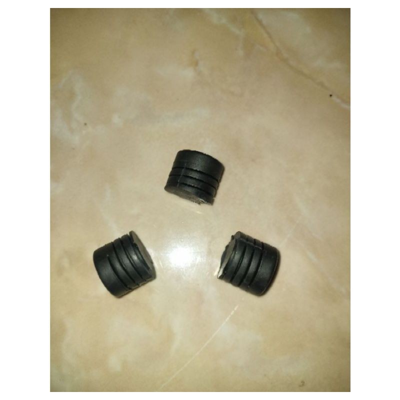 karet bantalan penahan kap mesin depan engine kap mobil Toyota avanza