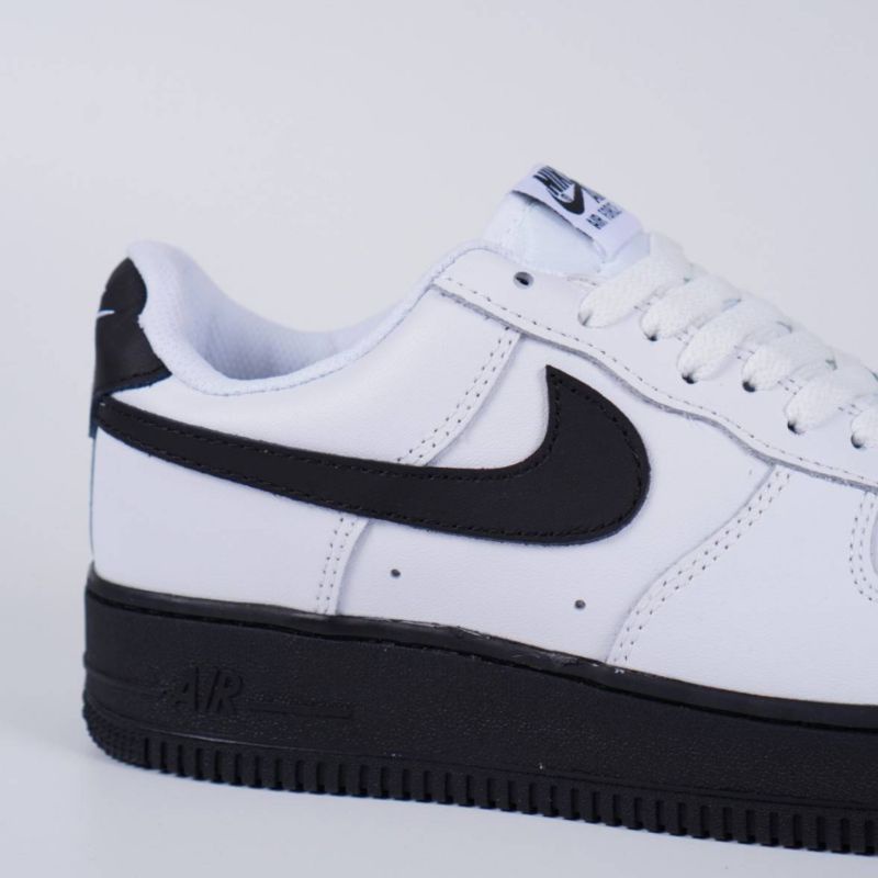 Nike Air Force 1 White Black Sole Black