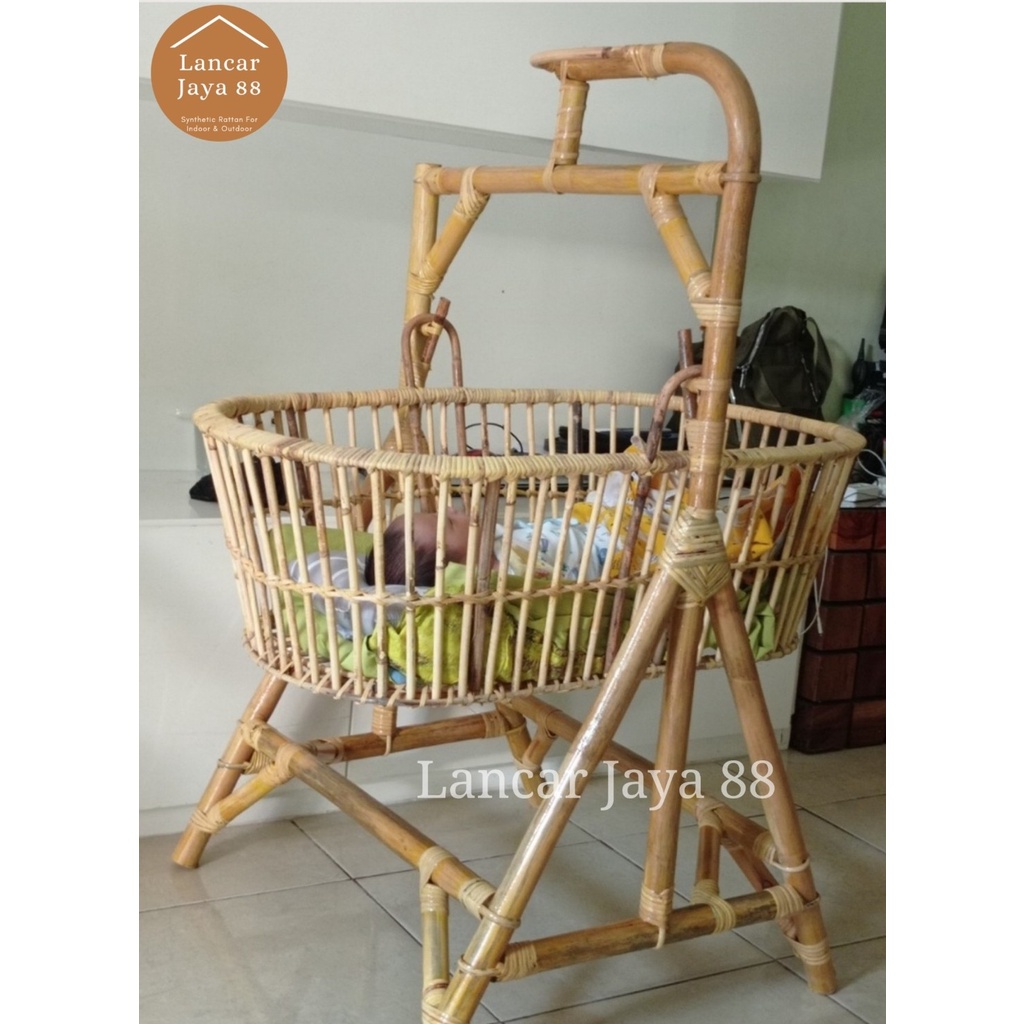 Ayunan Bayi Rotan Asli