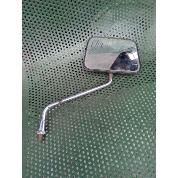 spion honda c700 supercub