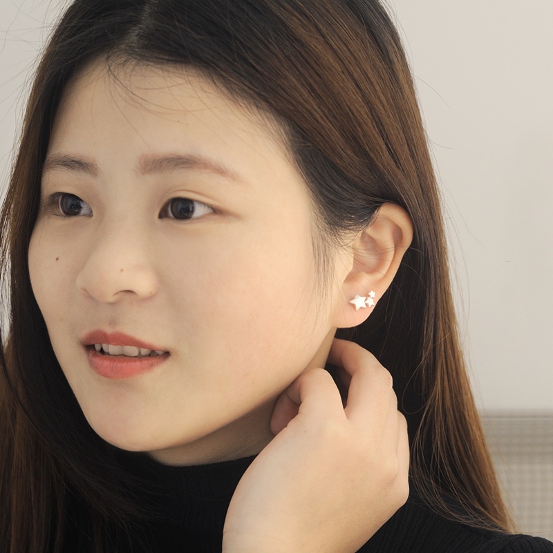 Fashion Silver Little Star S925 Silver Pin Stud Earrings Anting-anting Logam Gaya Anak Perempuan Sederhana Dan Kecil