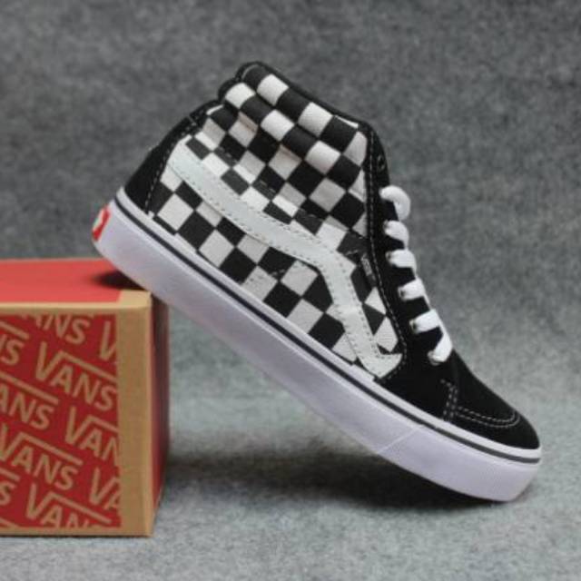 TERMURAH SEPATU VANS SLIP ON CHECKERBOARD OG SNEAKRES TERMURAH SLIPON CATUR BW OLD SKOOL TERLARIS