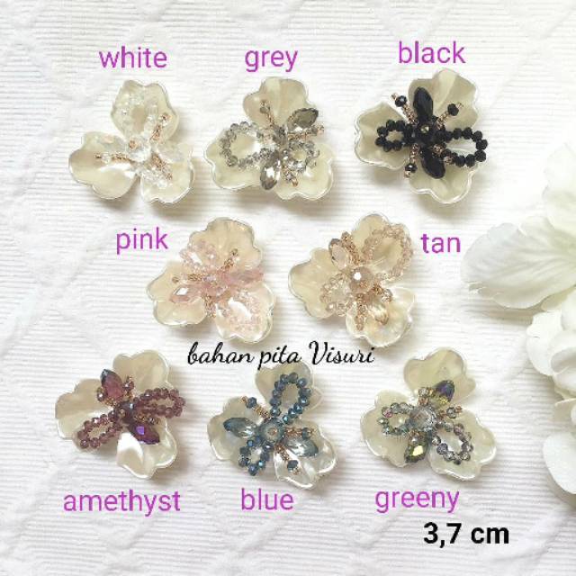 Bunga Acrylic Kelopak Tiga Mata Chrystal 3,7 cm