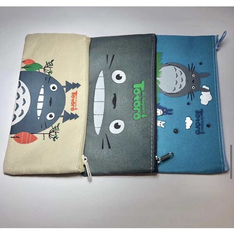 

Kotak Pensil Totoro Kanvas