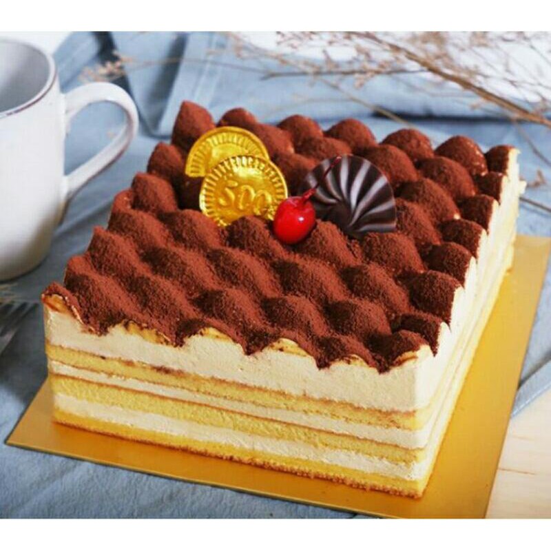 

Kue Ulang Tahun Ultah - Tiramisu Gelombang Cake - Free Kartu Ucapan (PO)