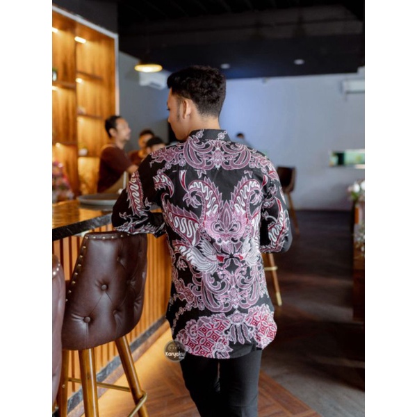 Kemeja Batik Slim Fit Pria Lengan Panjang Premium