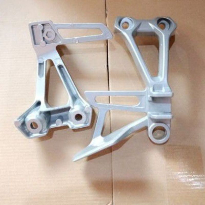 PLAT DUDUKAN STEP FOOTSTEP BELAKANG SUPRA GTR 150 GTR150 SEPASANG