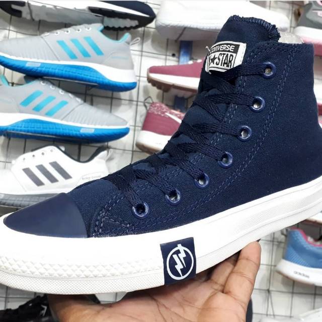 Sepatu sneakers converse all star CT undefeated  Flash boot/high