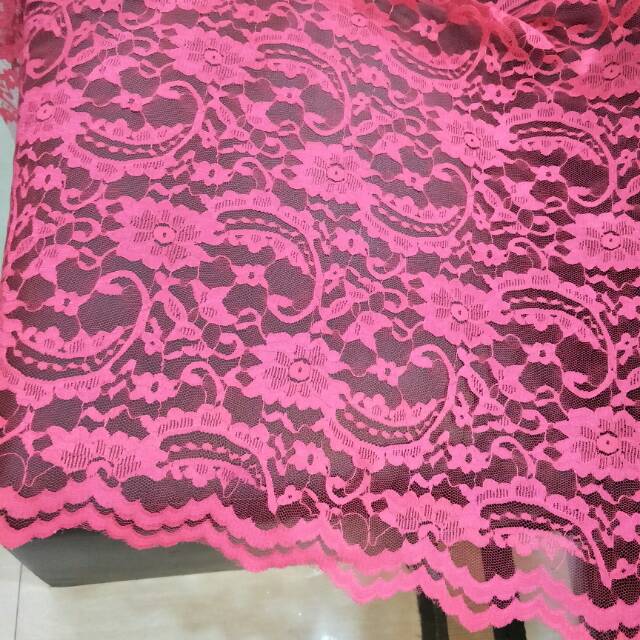 Brokat , bahan kebaya, lace