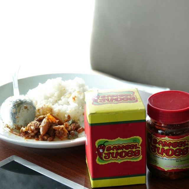 

SAMBEL JUDES TERI MEDAN, CUMI ASIN, JAMBAL, PEDA, TERI JENGKI, BAWANG, ORIGINAL