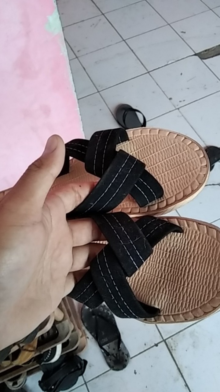  Sandal  Jepit  Wanita LV  Shopee Indonesia