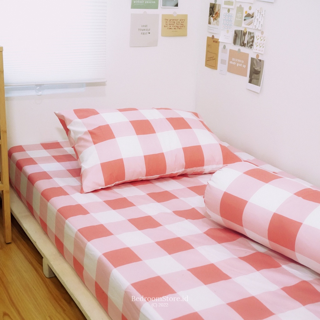 SPREI AESTHETIC MOTIF EMILLY PINK KOTAK ALA KOREA SUDAH TERMASUK SARBAN SARGUL