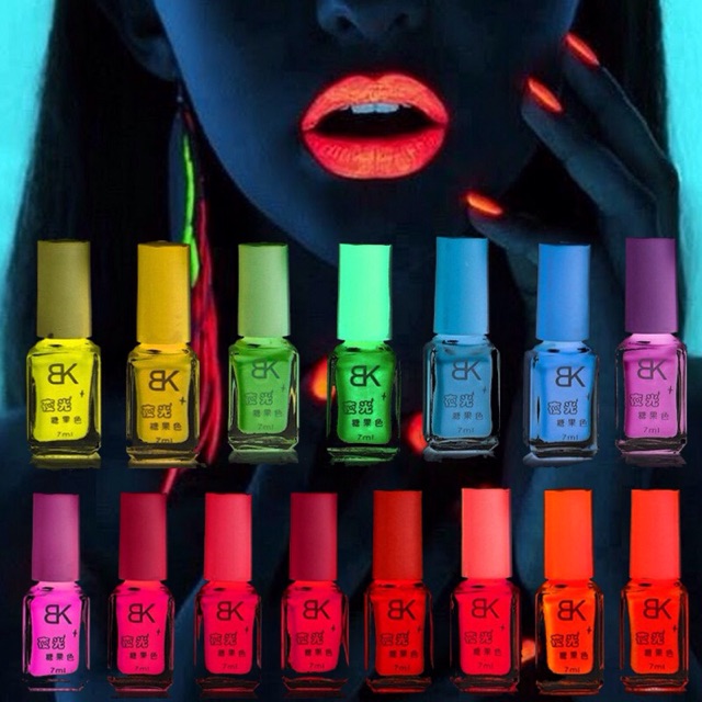 BK GLOW IN THE DARK NAIL POLISH / BK KUTEK GLOW IN THE DARK