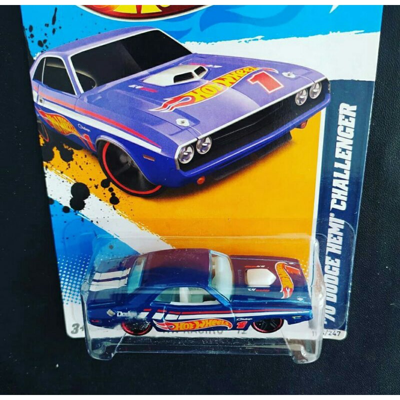 hotwheels 70 DODGE HEMI CHALLENGER HW RACING 12