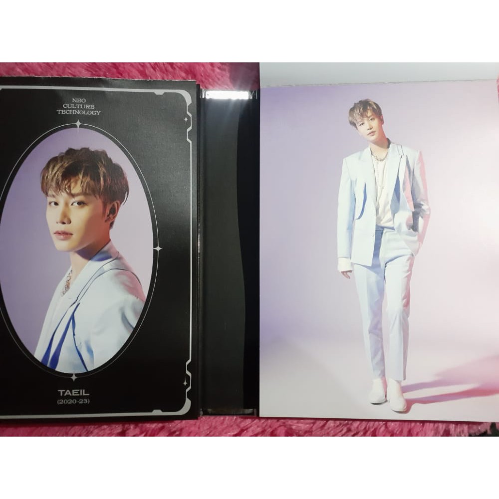 

RESTOCK potrait book yb (postcad)