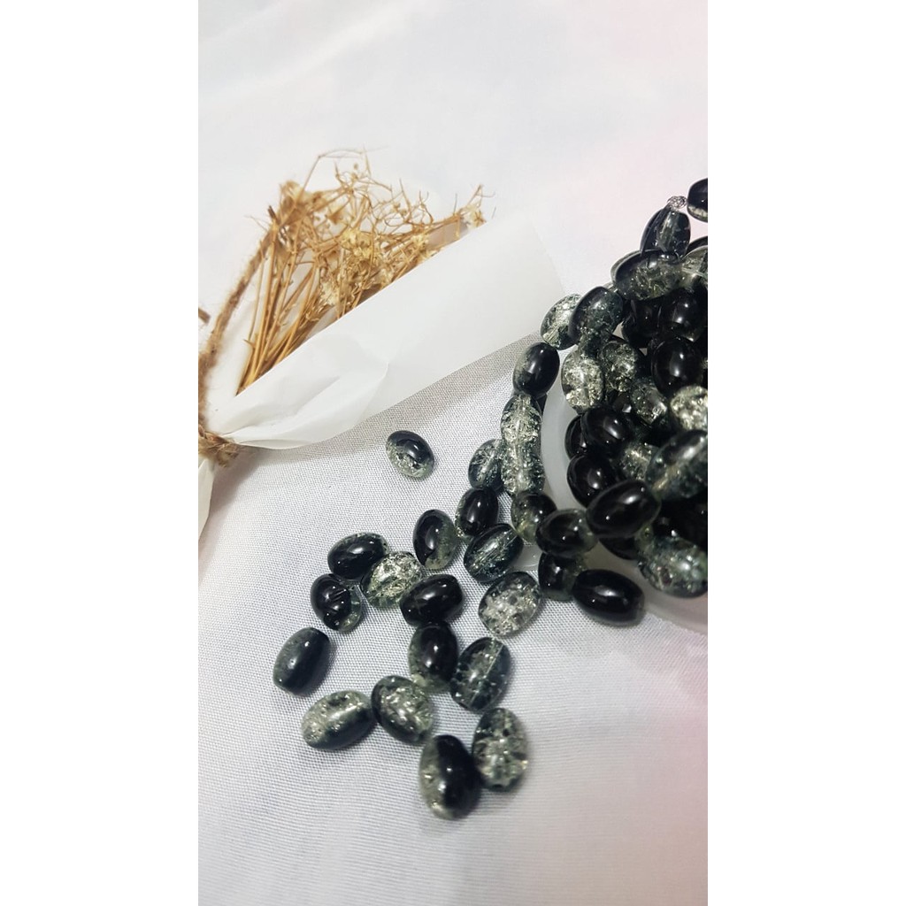 Manik-manik Batu Pecah Kristal Black Clear Lebar 10mm Per 20 Gram Manik batu Akik