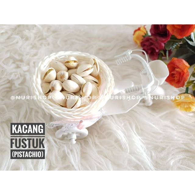 

Kacang Fustuk Pistachio Kulit Original Selma Gurih Renyah 1kg / Souvenir Oleh Oleh Haji Umroh