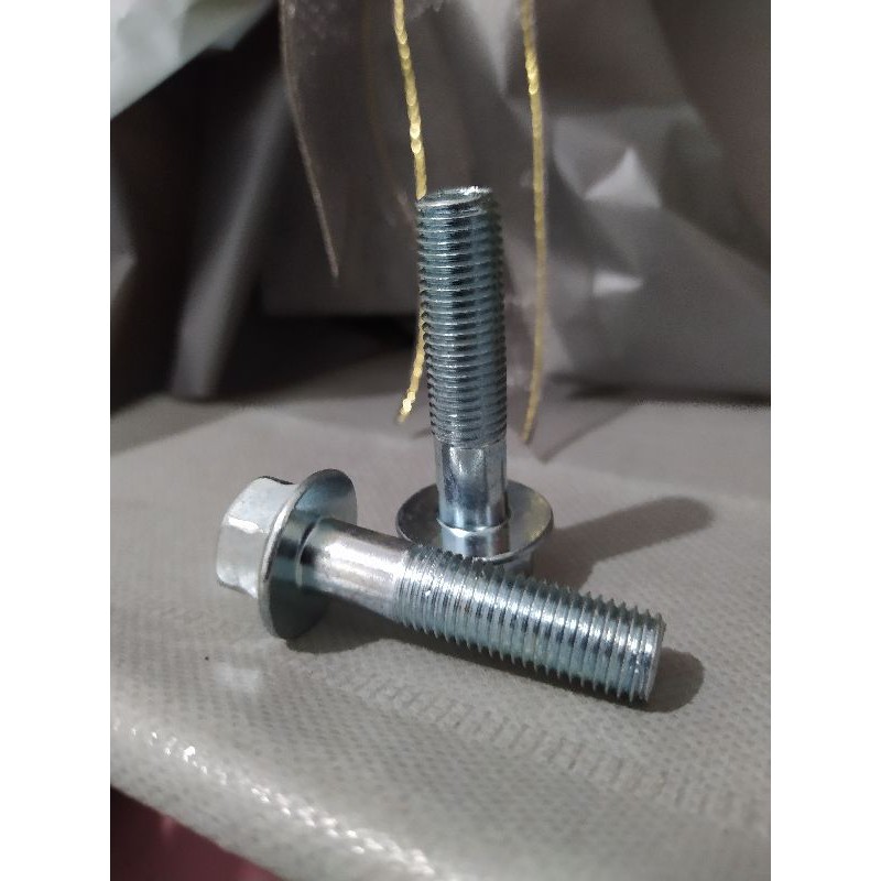 Baut Dudukan Knalpot Beat