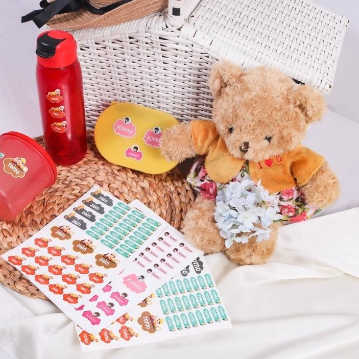 

Baru 70-80 PCS STIKER LABEL NAMA ANAK WATERPROOF 1hari jadi ,,