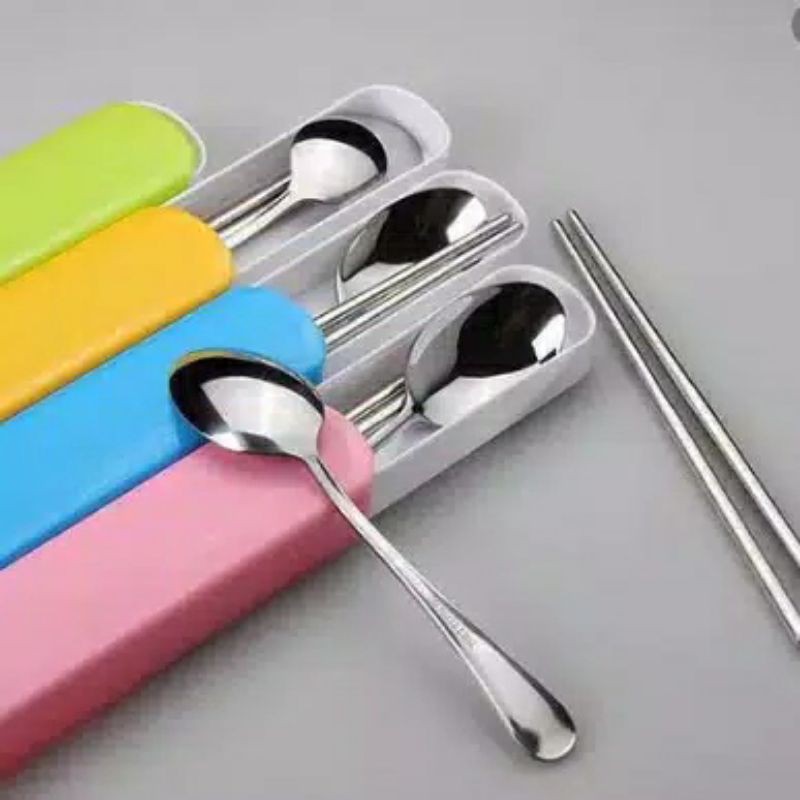 Cutlery Set Stainless Sendok Garpu Sumpit / Set Alat Makan Portable