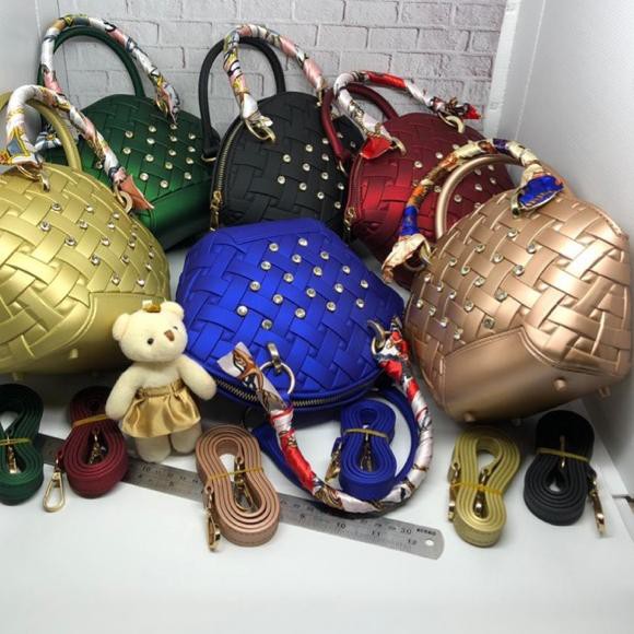 ♪ Tas jelly matte kerang anyam diamond size 23cm free syall & boneka ☋